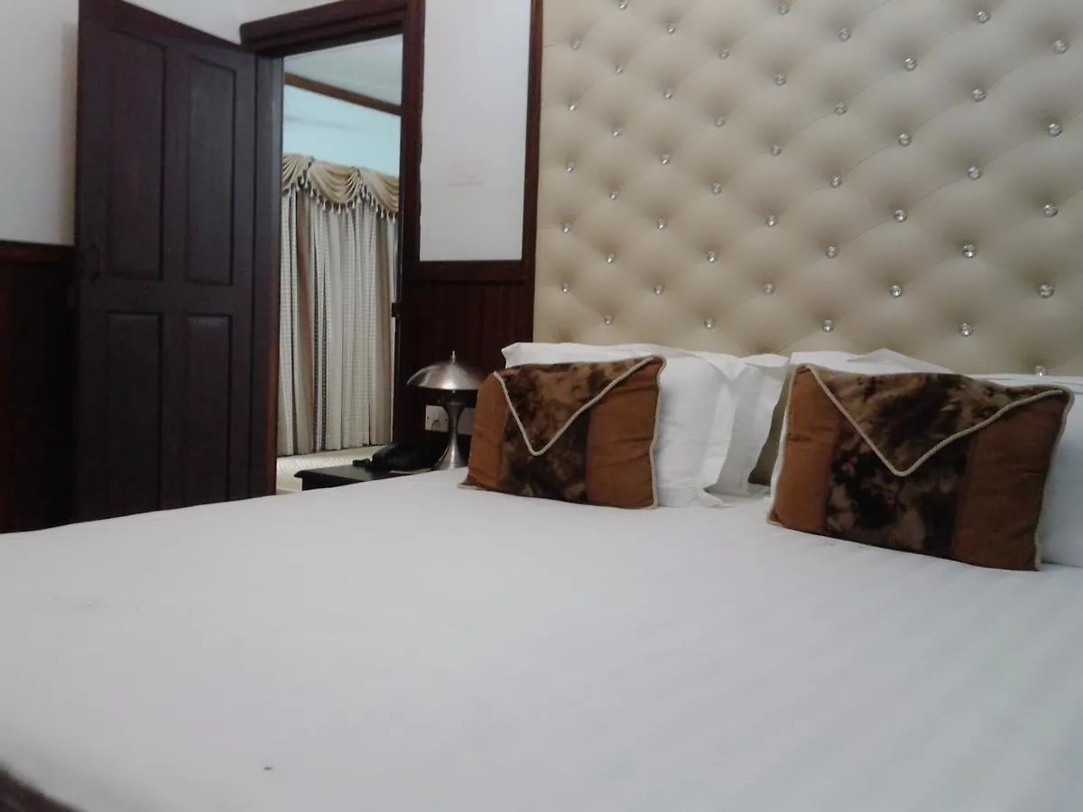 Regant Lake Village, Kollam. Chavara 5*,  Inde